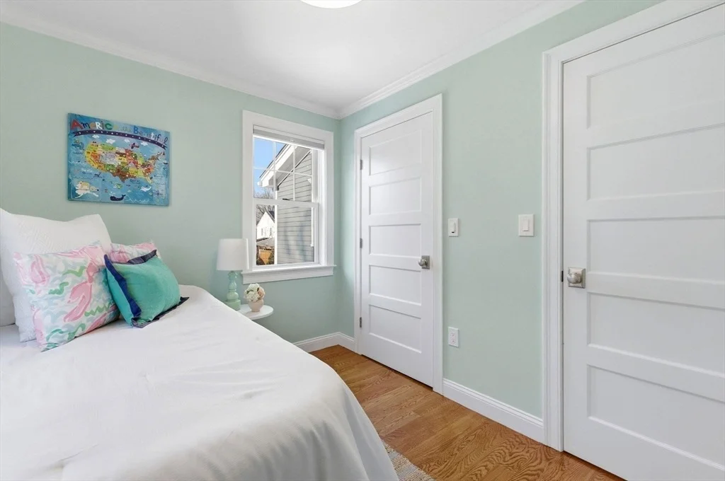 Photo of 30 Elmhurst Road