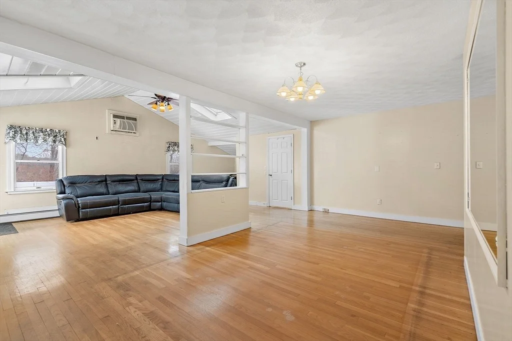 Photo of 79 Royce Rd