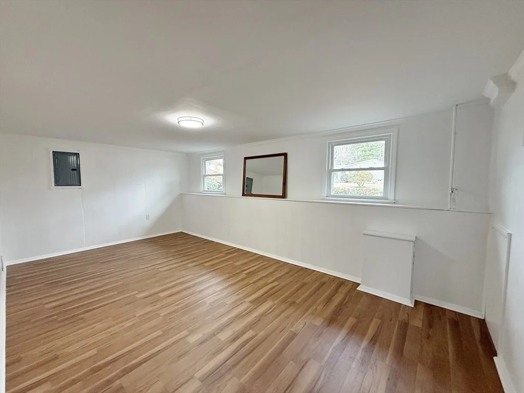 Photo of 105 Duncan Rd