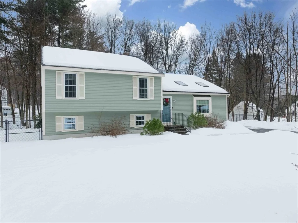 Photo of 33 Clinton Rd