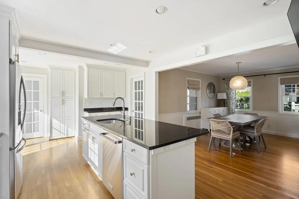 Photo of 19 Lantern Ln