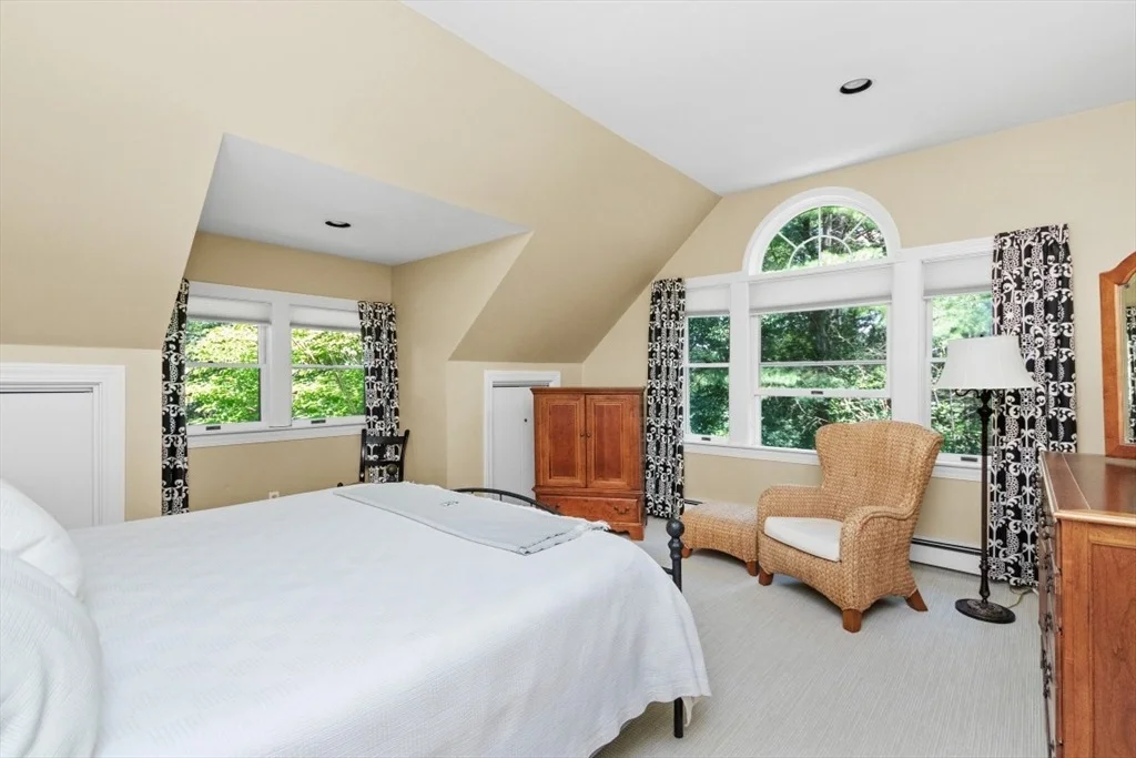 Photo of 71 Silver Hill Rd