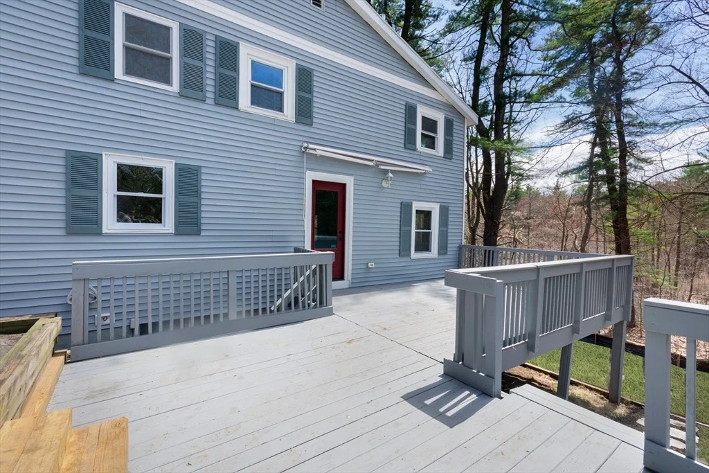 Photo of 43 Riverside Dr