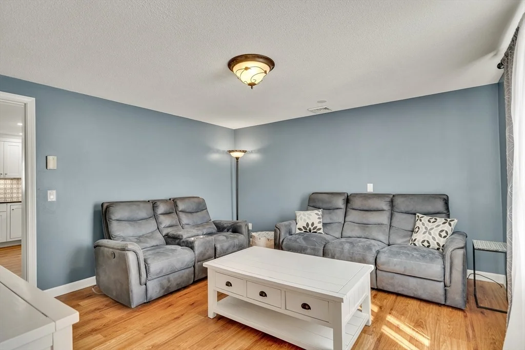 Photo of 10 Gately Dr