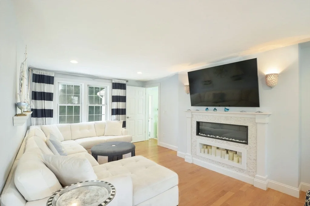 Photo of 47 Great Bay Rd