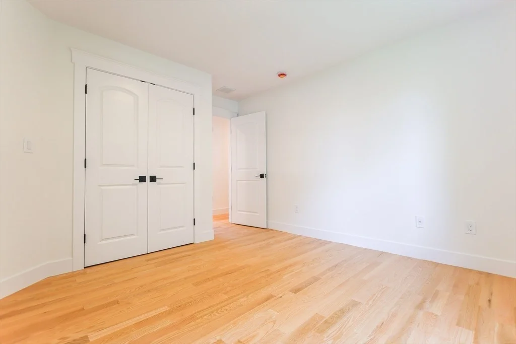 Photo of 8 Bellmore Road