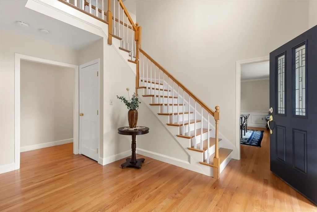 Photo of 323 Robert Rd