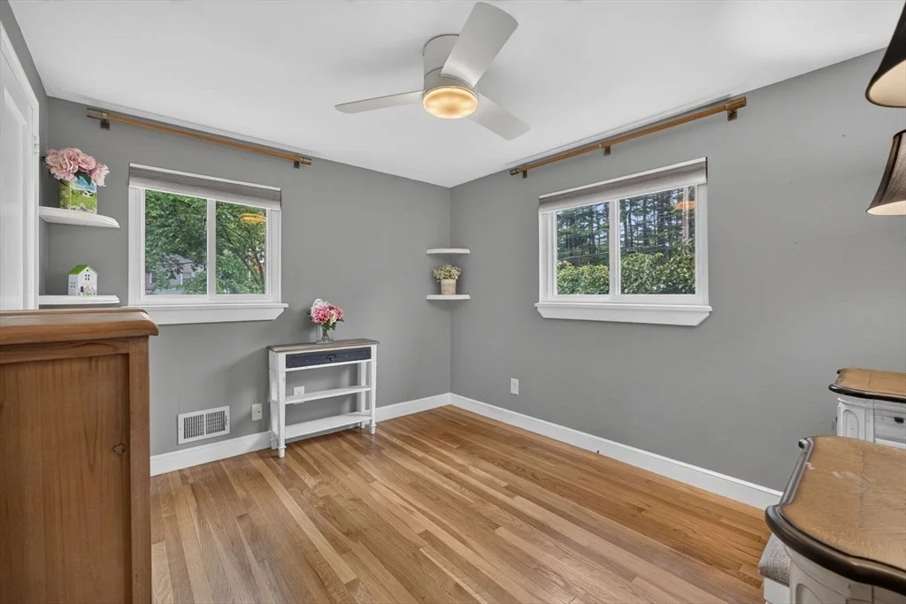 Photo of 769 Potter Rd