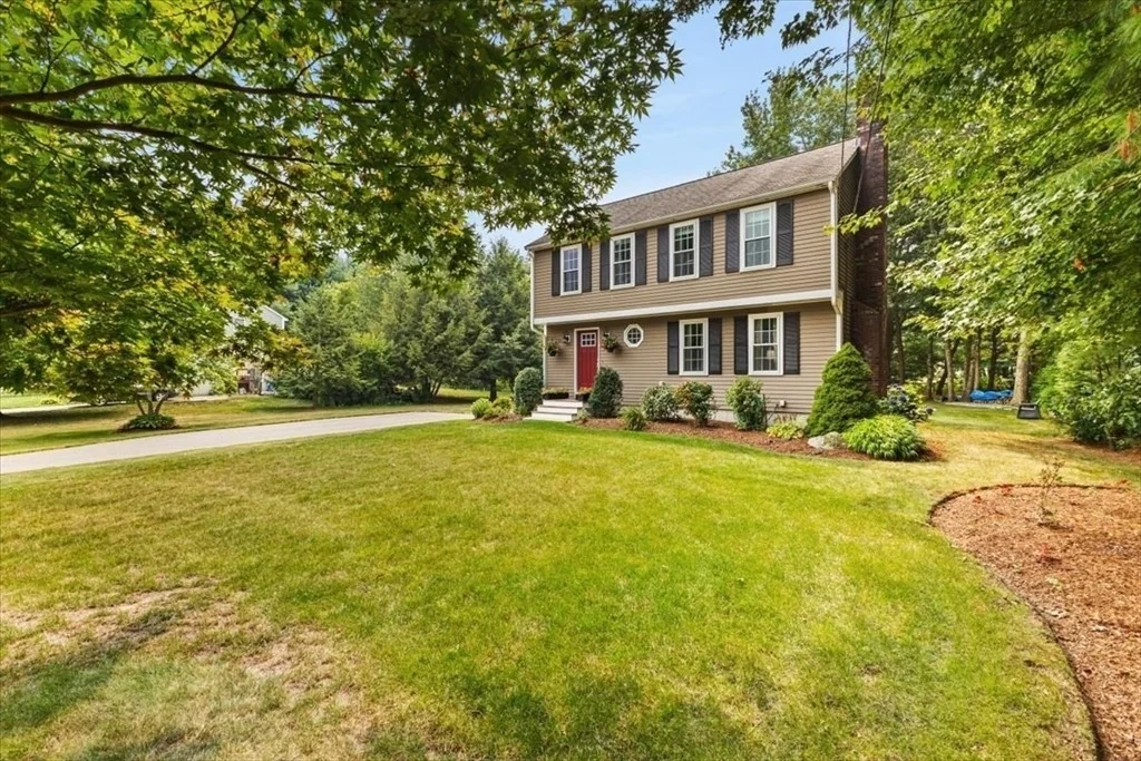 Photo of 7 Strawstone Lane