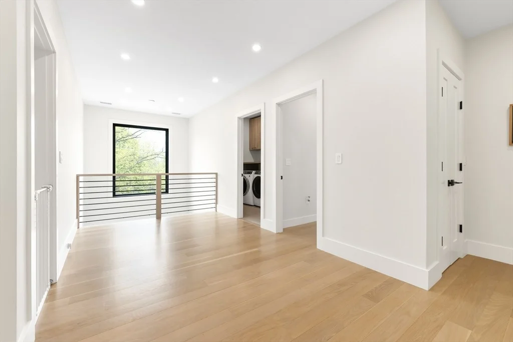 Photo of 102 Booth Street