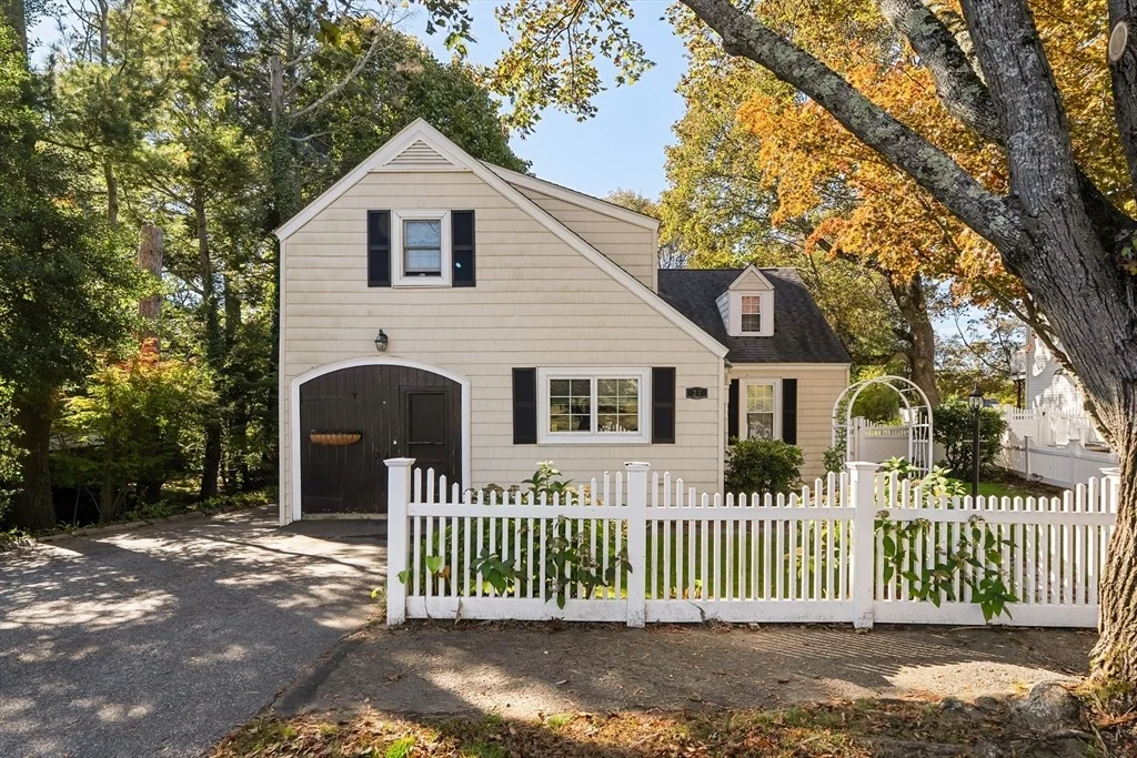 Photo of 27 Park Circle