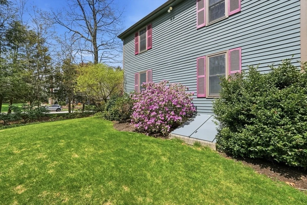 Photo of 3 Sherbrooke Dr