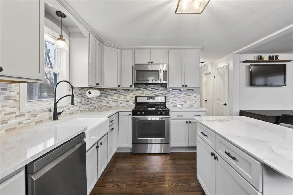 Photo of 58 Leo Ave