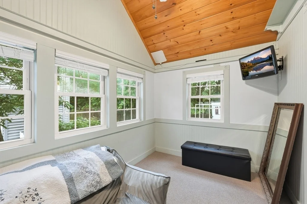 Photo of 154 Barnard Rd