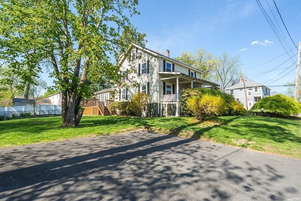 Photo of 9 Overhill Rd.
