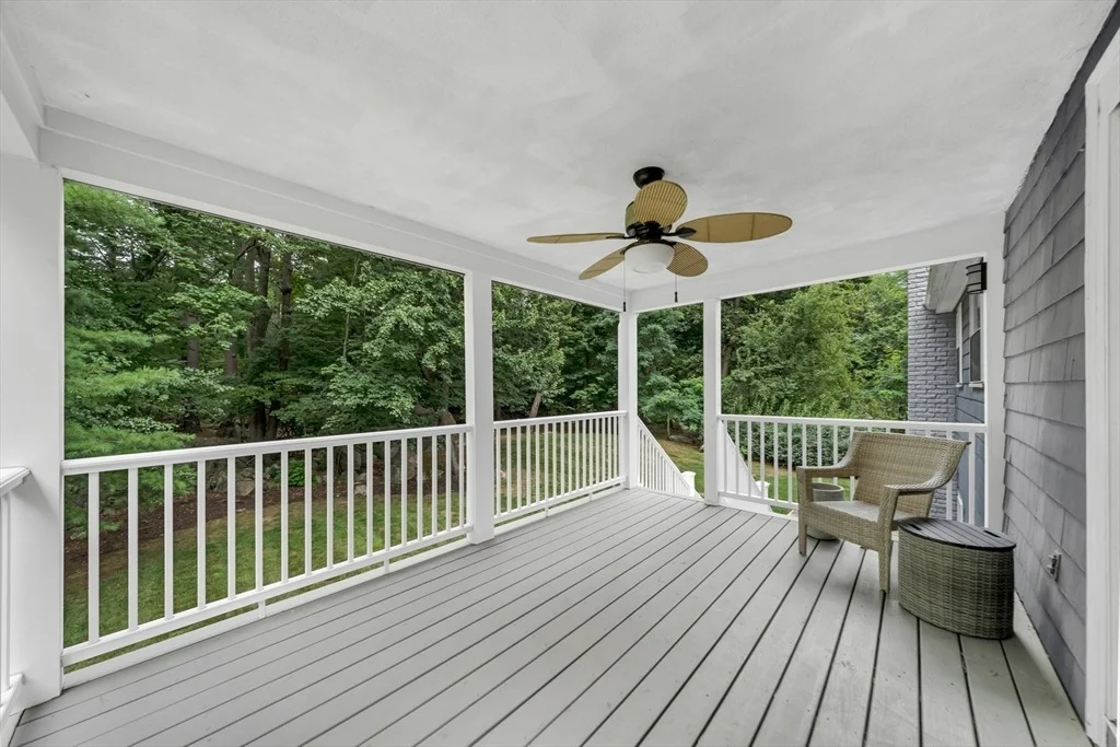 Photo of 8 Willowdale Dr