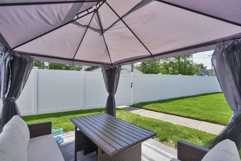Photo of 7 Maple St
