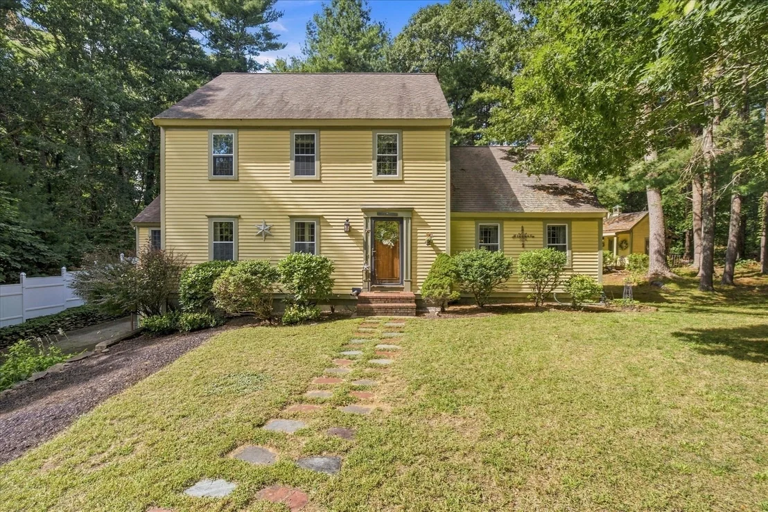 Photo of 7 Stony Brook Rd