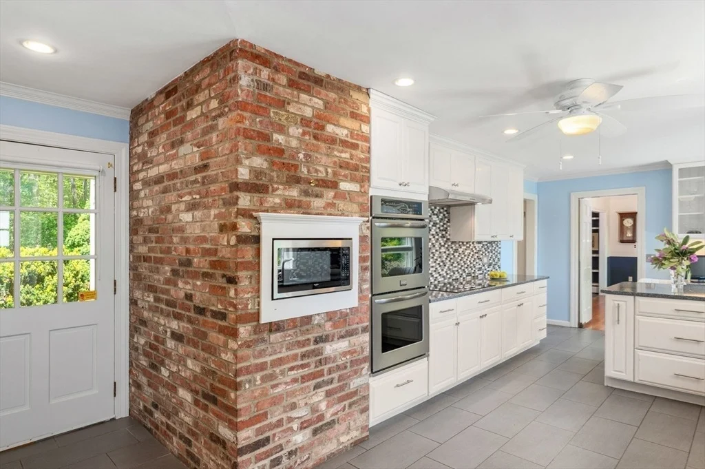 Photo of 13 Hickory Hill Road