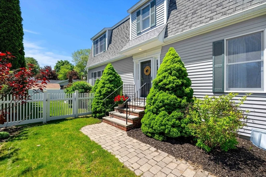 Photo of 17 Fenmere Avenue