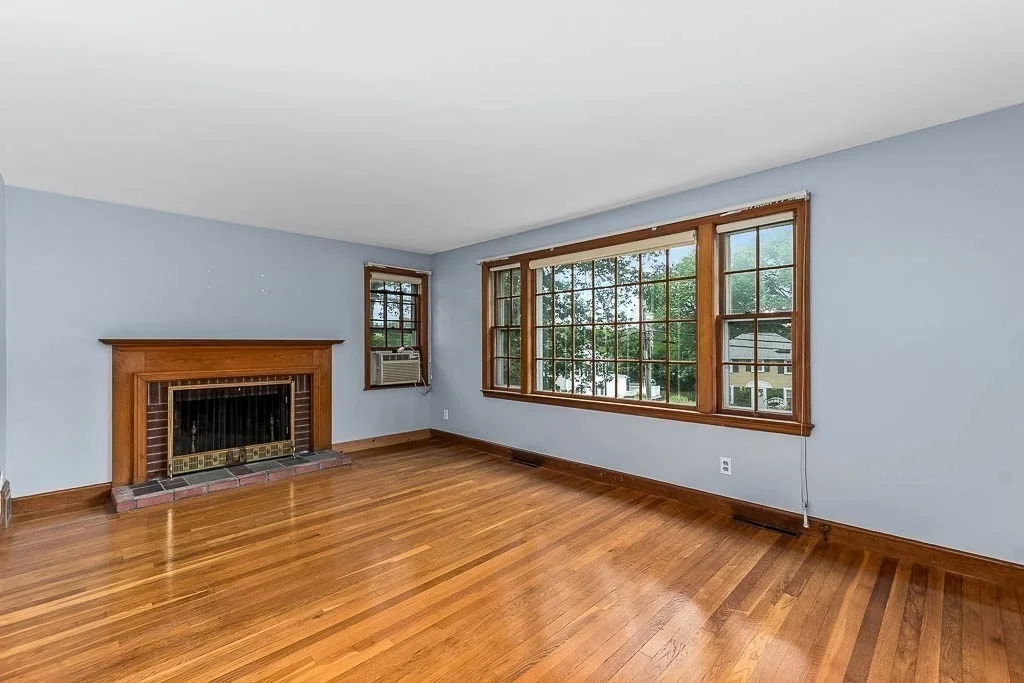 Photo of 70 Fox Meadow Ln