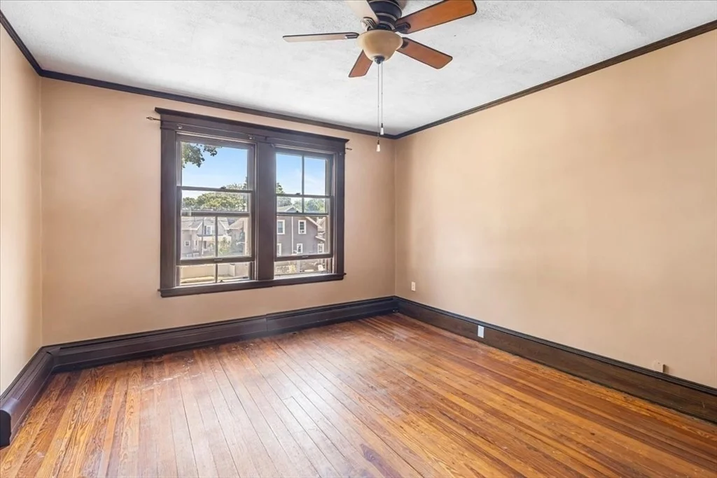 Photo of 313 Main