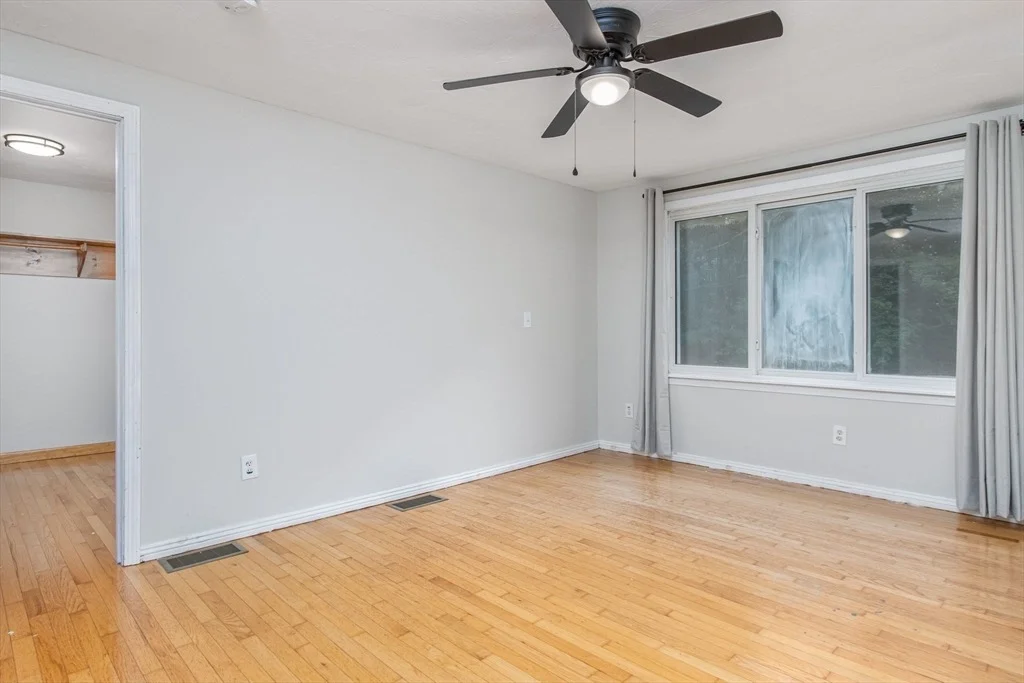 Photo of 835 Erickson Road