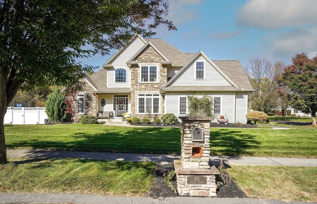 Photo of 451 Falley Dr