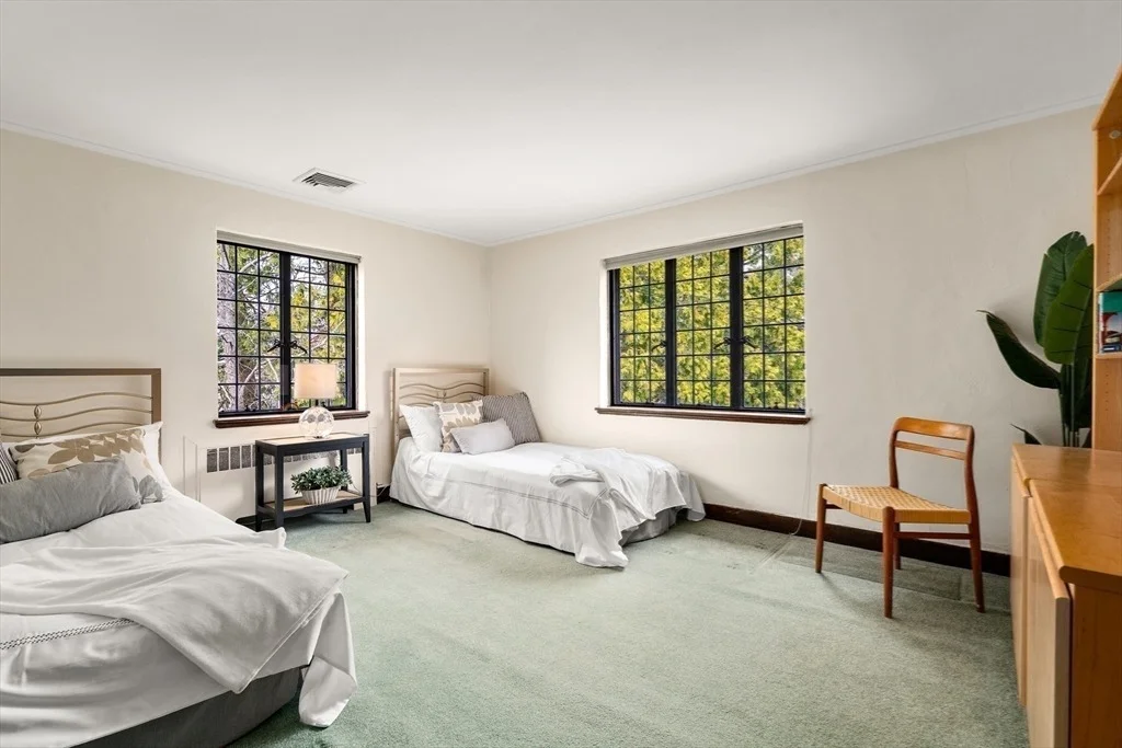 Photo of 8 Penniman Road