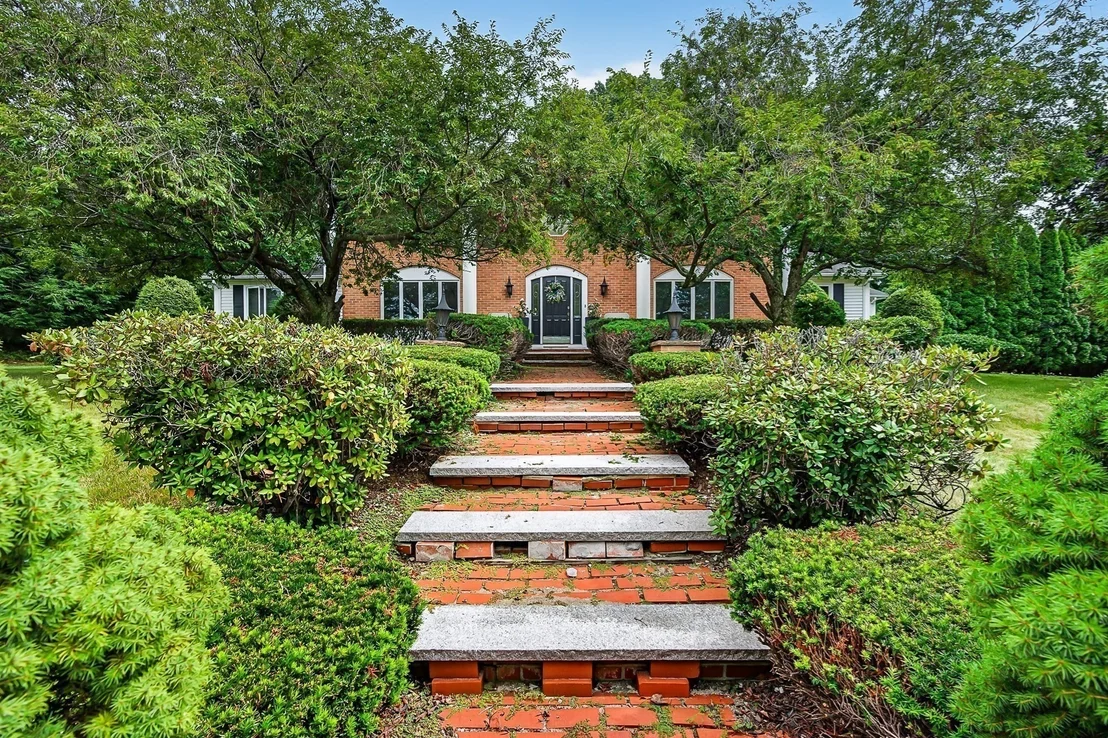 Photo of 42 Mountain View Road