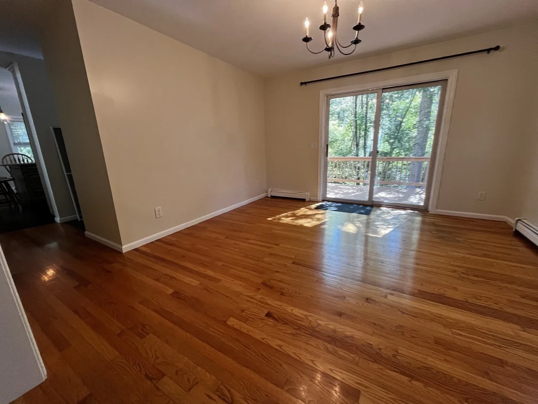 Photo of 8 Pinewood Rd