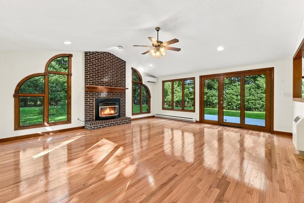 Photo of 291 Pochassic Road