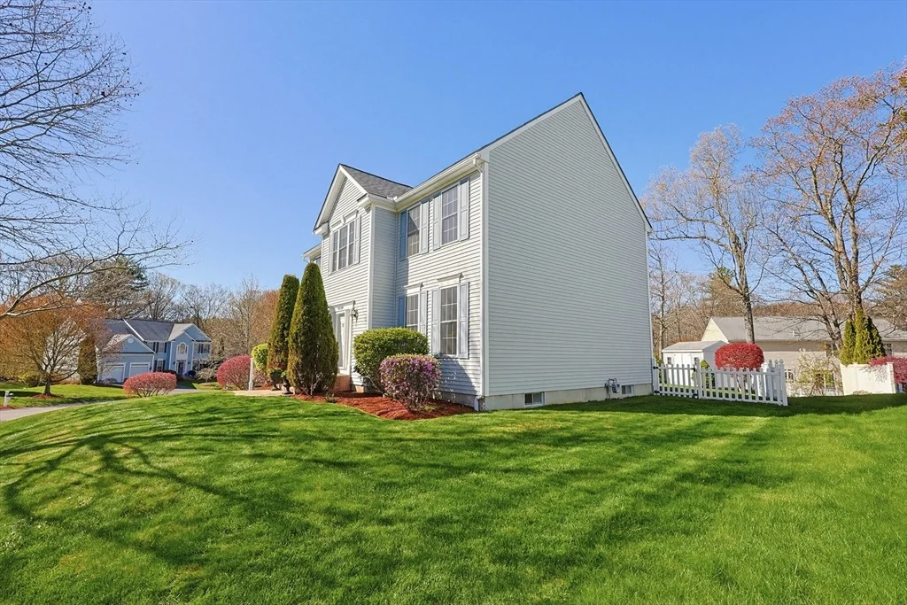 Photo of 73 Independence Ln