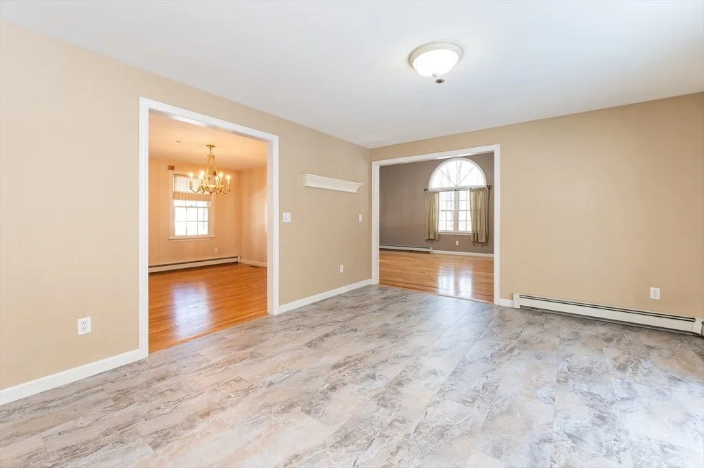 Photo of 6 Gates Farm Circle