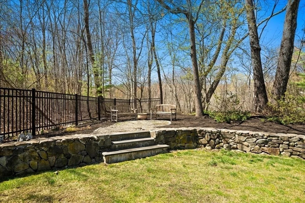 Photo of 25 Bunker Lane