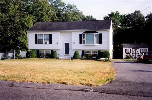 Photo of 144 Rumonoski Dr