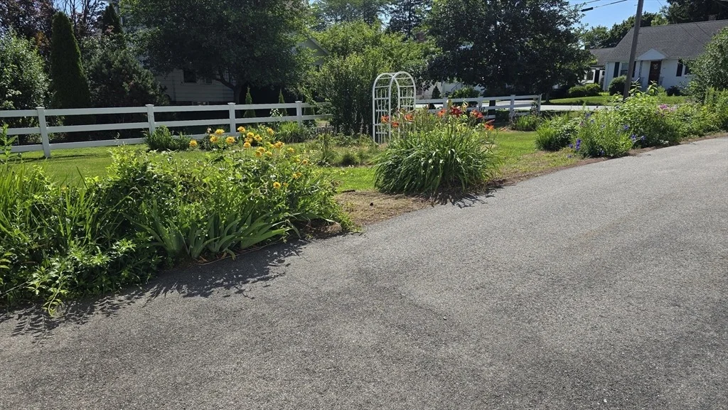 Photo of 21 Arbutus Road