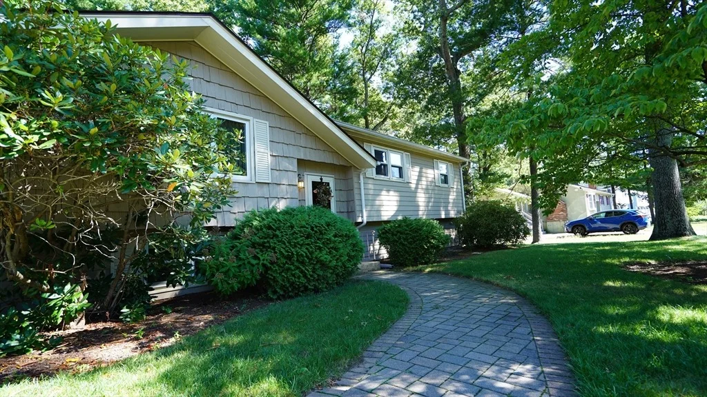 Photo of 60 Old Farm Road