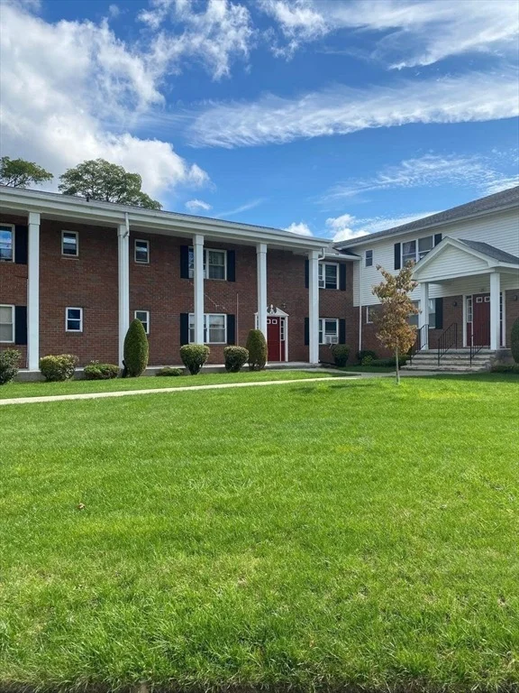 Photo of Unit D at 57 Colonial Circle