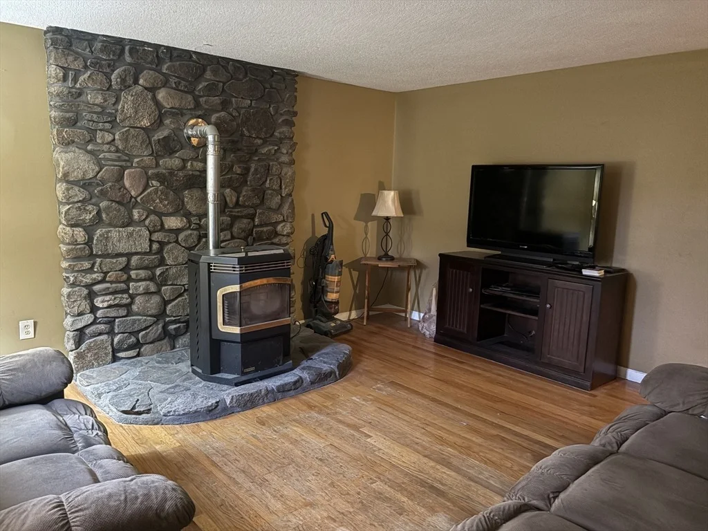 Photo of 144 Coolidge Ave
