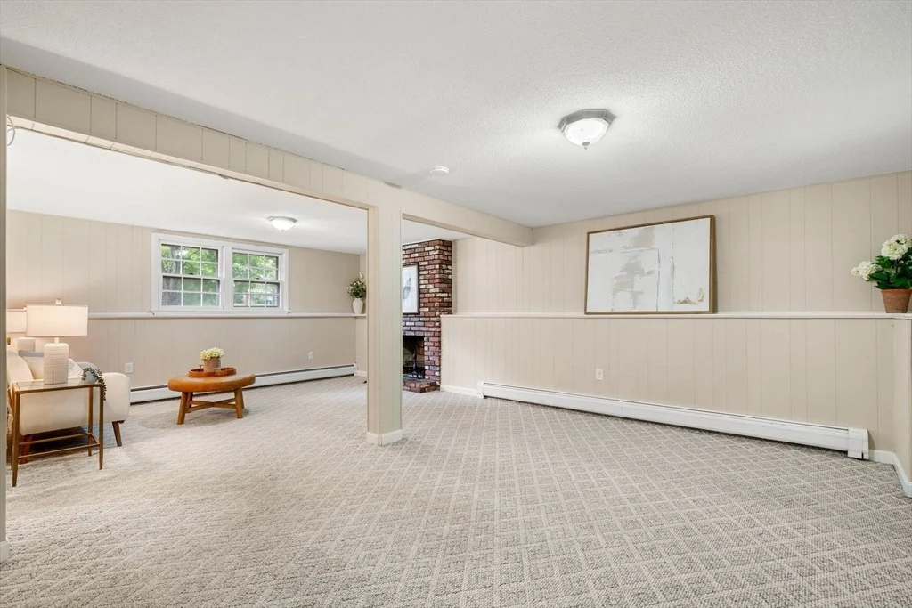 Photo of 21 Freeport Dr