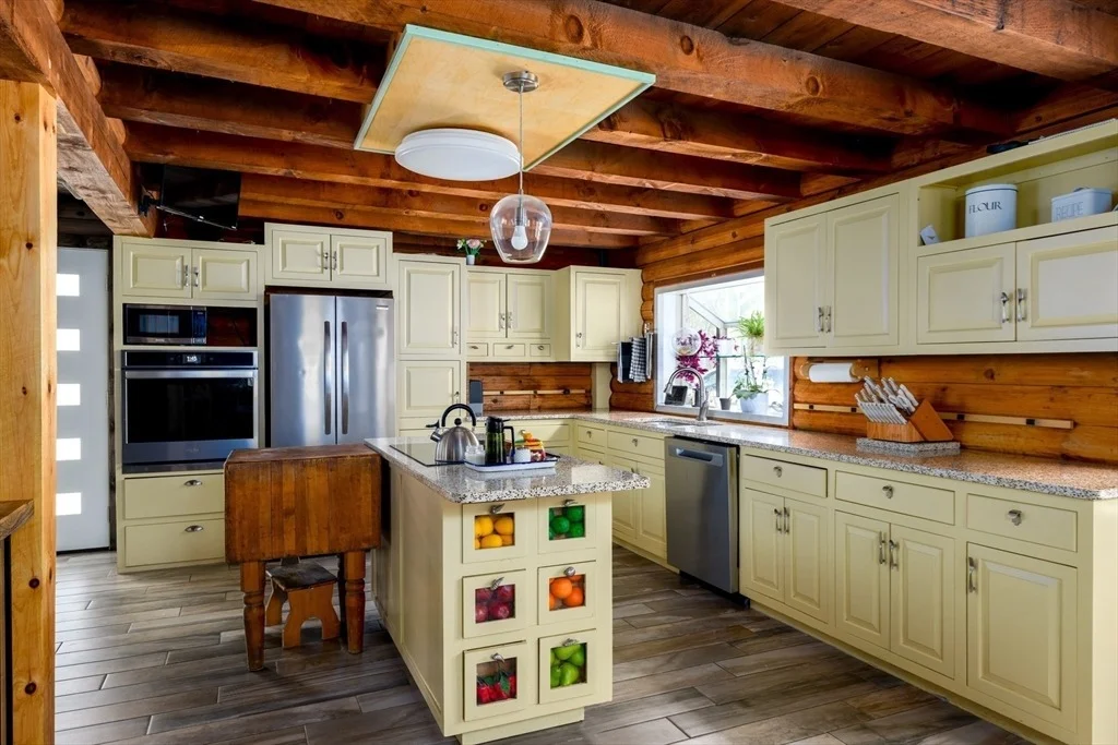 Photo of 2700 Greenwich Rd