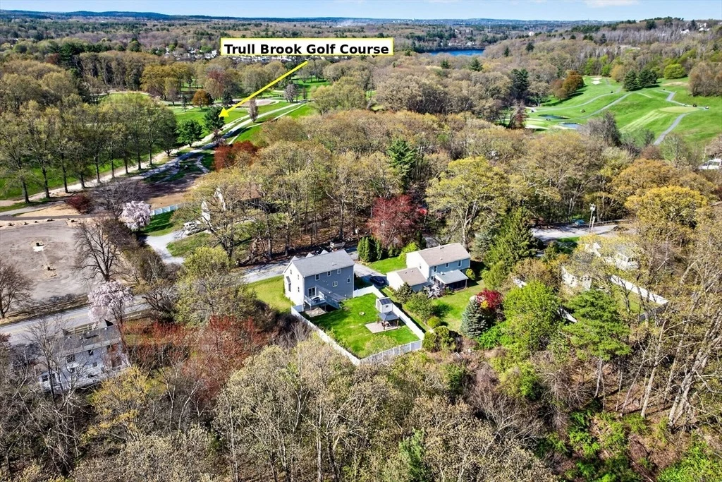Photo of 219 River Rd