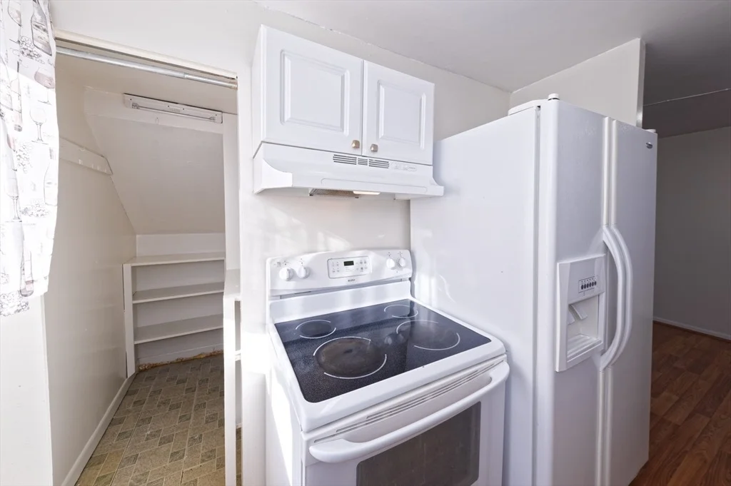 Photo of Unit 4 at 4 Bishop Dr