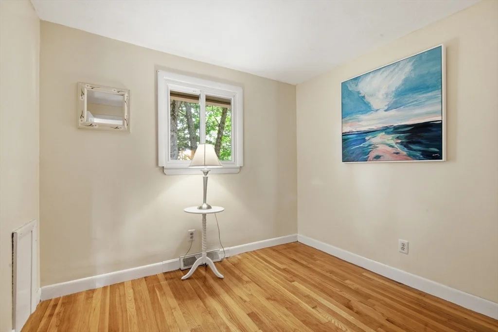 Photo of 24 Upper Joclyn Ave