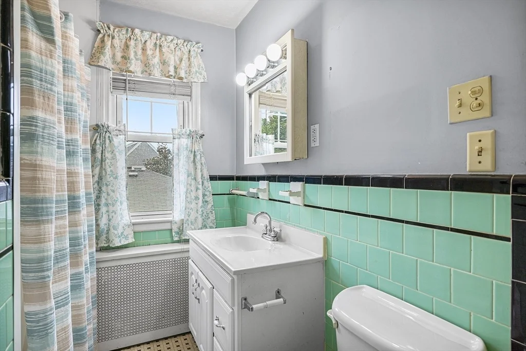 Photo of 1 Purchase St