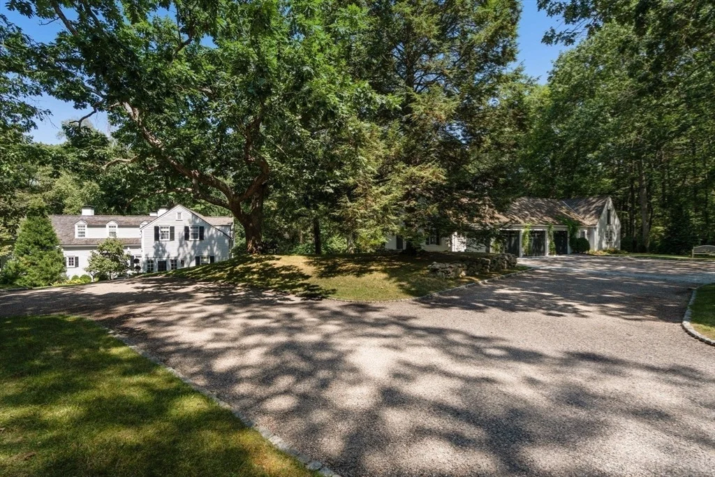Photo of 157 Centre St