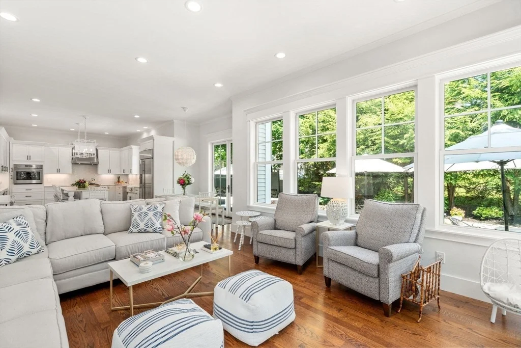 Photo of 33 Hickory Rd