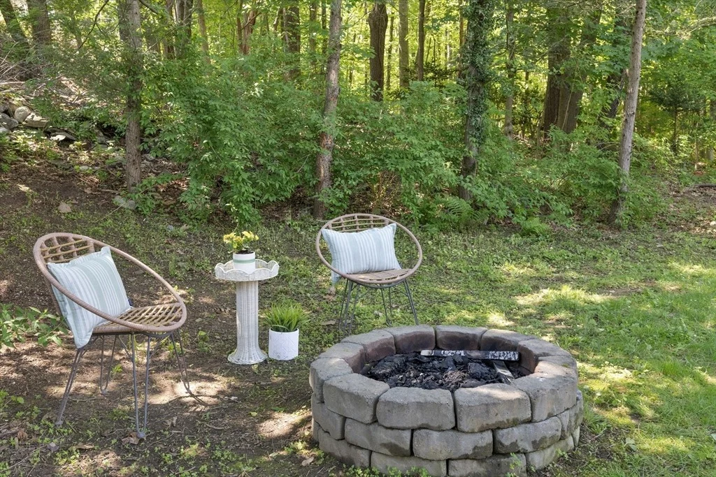 Photo of 45 Pine Tree Dr