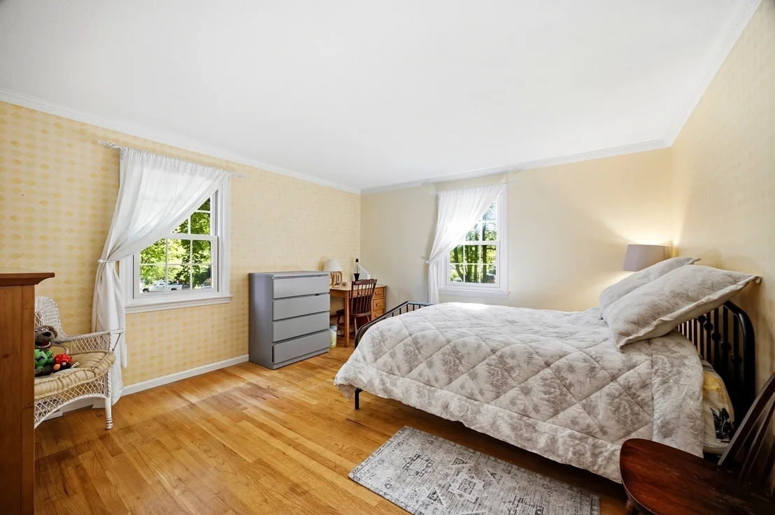 Photo of 64 Cambridge Cir